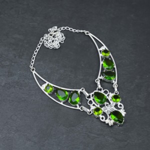 Customized Handmade Elegant 925 Sterling Silver Teardrop Green Peridot Design Necklace Garnet Gemstone Bezel Setting For Women - Product Image 1