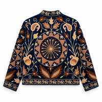 Veste en velours brodée Suzani, artisanat traditionnel, motif floral, élégante, style bohème ethnique, vêtement d'extérieur.