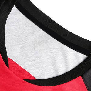 Tenue de sport personnalisée pour hommes, t-shirts et shorts en polyester respirant, taille plus, design imprimé - Product Image 3