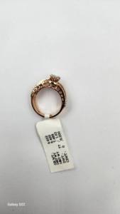 Bague en diamant cultivée en laboratoire pour les fêtes de mariage et les bijoux en diamant synthétiques élégants à la mode - Product Image 4