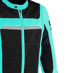 Blouson textile moto style urbain, conçu pour les trajets quotidiens, avec des panneaux réfléchissants durables et un confort optimal. - Product Image 4