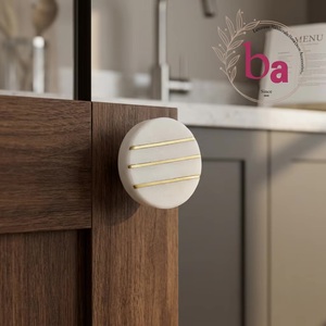 Poignées de meuble rondes en marbre blanc avec lignes dorées, poignée de meuble moderne pour tiroirs de cuisine et de chambre - Product Image 4