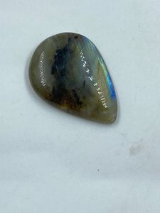 Piedra Preciosa de Labradorita Natural, Color Verde con Efecto Shady, Corte Pera, 26.21 Quilates, para la Elaboración de Joyas - Product Image 4