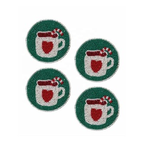 Ensemble de 4 dessous-de-verre perlés pour chocolat chaud, tasses à thé et café, dessous-de-verre faits à la main pour la table à manger, utilisation à la maison et au bureau - Product Image 1