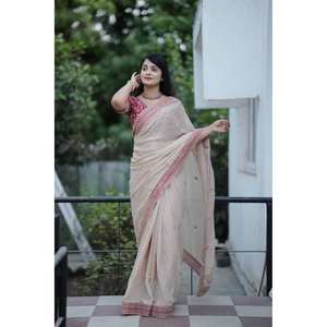 Robes de cocktail de créateur, magnifiques saris avec des travaux de broderie en fil de zari et de sequins - Product Image 4