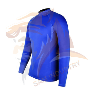 Rashguard pour homme, confortable et respirant, couleur unie, à prix avantageux, taille, couleur et logo personnalisables. - Product Image 3