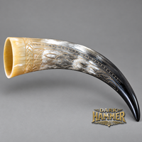 Corne à boire gravée de 14 pouces, tasse en corne naturelle faite à la main avec un design gravé complexe pour les boissons vikings, nordiques et médiévales