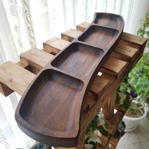 Bandeja de Servir de Madera Hecha a Mano de Dos Niveles con Borde Festoneado, Diseño Tradicional Chino, Bandeja Duradera Hecha a Mano - Product Image 2