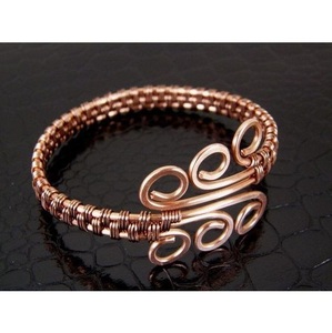 Brazalete de Cobre Hecho a Mano, Diseño Minimalista de Anillo Abierto, Joyería Metálica Moderna para Hombres y Mujeres - Product Image 6