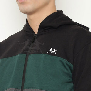 Survêtement d'entraînement de haute qualité, matière respirante pour un confort de port prolongé, survêtement pour homme - Product Image 6