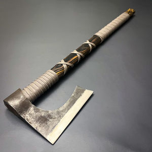 Haches Viking en Acier Forgé Faites à la Main sur Mesure avec Manche Enveloppé de Cuir – Haches de Camping et Tomahawks Viking en Gros - Product Image 3