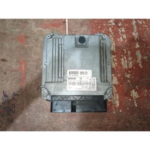 ECUs y Módulos de Computación Usados para Carnaval 391002F095 - Product Image 1