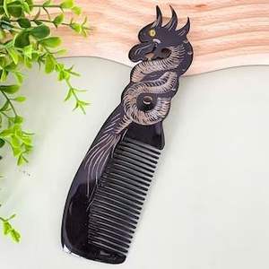 Peigne en corne naturelle personnalisé de haute qualité fabriqué à la main pour coiffer les cheveux fabriqué à partir de véritable corne de buffle d'Inde - Product Image 4