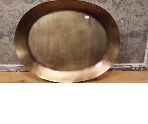 Bandeja Redonda de Latón de Lujo, Duradera y Multiusos, Bandeja Decorativa de Metal para Servir Alimentos, para la Cocina del Hogar, Mesa de Comedor - Product Image 1