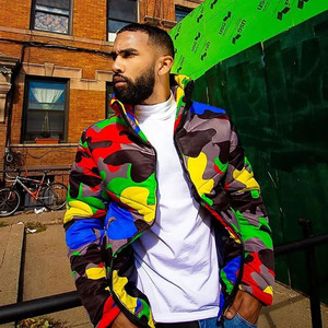 Veste matelassée à capuche imprimée camouflage colorée avec fermeture éclair, col montant, style streetwear, manteau d'hiver unisexe, coupe ajustée, rembourrage en polyester - Product Image 3