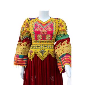 Vestido de Fiesta con Bordado Multicolor Rojo Intenso, Estilo Tradicional Afgano, Listo para Exportación - Product Image 2