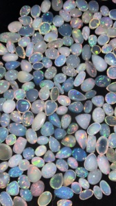 Lote de Ópalos de Fuego Etíopes Naturales a Precio Mayorista – Ópalo Welo Blanco Natural, Gema Suelta Multicolor con Destellos Intensos - Product Image 3