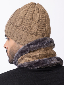 Ensemble bonnet tricoté et cache-cou en fausse fourrure pour homme, style décontracté et uni - Product Image 2