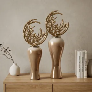 Vase Urne Moderne en Bronze Dégradé Mat Effet Tourbillon pour Table, Paire avec Décoration Artisanale Lune Croissante Dorée pour Mariage - Product Image 1