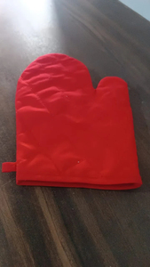 New Fashion Thickened Cotton Diamond Quilted Waterproof Oven Mitts Printed High Temperature Resistant Microwave Oven Heat <b>Gloves</b> - Product Image 6