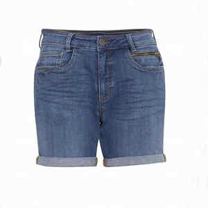 กางเกงยีนส์ขาสั้นผู้ชายดีไซน์เท่ห์ทันสมัยสำหรับฤดูร้อน สไตล์ไฮสตรีท คุณภาพสูง ประดับด้วยคริสตัล - Product Image 5