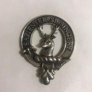 Ceci est un badge du blason du clan Drummond. - Product Image 5