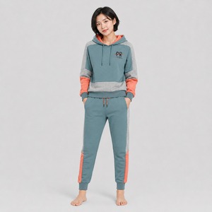 Ensemble de survêtement pull-over pour femme, nouvelle collection 2026, haute qualité, idéal pour la course à pied, vente en gros - Product Image 1