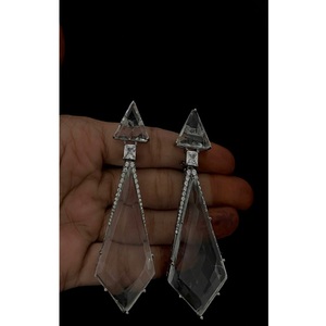 ต่างหูระย้าทรงยาวประดับเพชร CZ คุณภาพพรีเมียม ดีไซน์สวยหรู ชุบเงินบนทองเหลือง เหมาะสำหรับผู้หญิงและเด็กผู้หญิง สวมใส่ในงานเลี้ยงตอนเย็น - Product Image 1