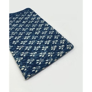 Tissu imprimé 100% coton pour vêtements féminins, matière douce et respirante pour robes et vêtements, disponible en grande quantité - Product Image 3