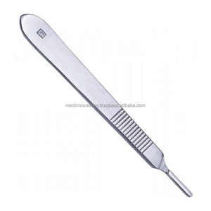 MED INNOVATIONS MI-3609 Alta Calidad No. Pinza quirúrgica de cocodrilo de 3 puntas de acero inoxidable con mango BP, instrumento quirúrgico manual CE - Product Image 3