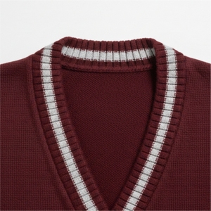 Crea tu Propio Cárdigan de Punto con Cuello en V de Alta Calidad Personalizado con el Logotipo de tu Hermandad/Fraternidad/Escuela/Universidad - Product Image 3