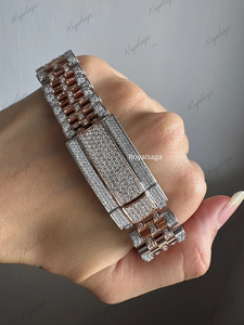 Montre personnalisée en moissanite de qualité supérieure VVS pour homme, montre de luxe formelle à quartz avec cadran en verre - Product Image 5