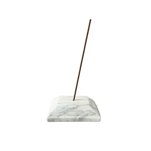 Porte-encens carré en marbre blanc naturel, support artisanal en pierre pour bâtonnets d'encens, base minimaliste pour encens simple pour la méditation - Product Image 1