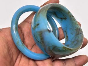 Handcrafted <b>Resin</b> Large Chunky Bangles Wholesale Supplier for Fashion Statement Jewelry and Contemporary Runway Accessories - Product Image 4