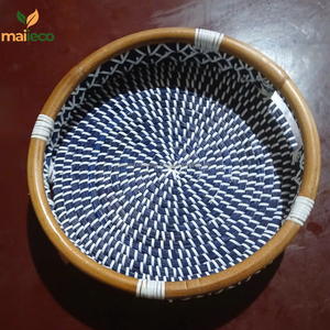 Plateau de rangement en jonc de mer bleu foncé Laque de rotin à un niveau Style moderne fait à la main pour l'espace de vie de la cuisine ou la vaisselle - Product Image 3