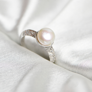 แหวนหมั้นและแหวนแต่งงานประดับมุกน้ำจืดชุบทอง 14K บนตัวเรือนเงินแท้ 925 ประดับด้วยเพชรโมอิสซาไนต์ เครื่องประดับหรูหราสำหรับวันครบรอบ - Product Image 1