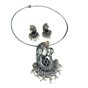 Ensemble collier ras-de-cou Ganesha tribal avec pierre noire, bijoux de temple indien pour femme, collier bohème en argent antique avec boucles d'oreilles - Product Image 4