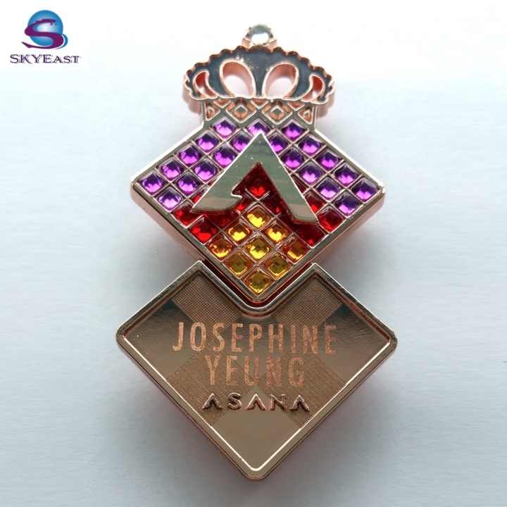 New Design Laser Name Crystal Rhinestone Rose Gold 3D Logo Magnetic Metal Badges