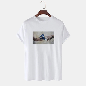 Camiseta Blanca de Cuello Redondo para Mujer con Estampado de Gato, Corte Regular, Manga Corta, 100% Algodón, Estilo Casual, para Todas las Temporadas - Product Image 1
