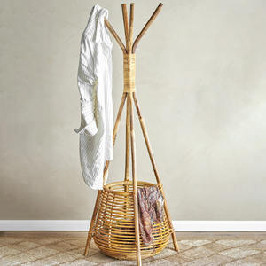 Porte-manteau en bois naturel, robuste, en rotin, sur pied, pour chambre à coucher - Product Image 1