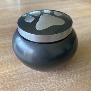 Red Pet Cremation <b>Urn</b> With Gold Paw Prints Small Size Ashes Keepsake Latest Arrival Brass Odyssey <b>Urn</b> For <b>Cat</b> & Dog Burial Ashes - Product Image 5