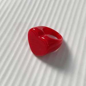 Support de bague en acrylique sculpté sur mesure, décoration artistique pour l'affichage de bijoux de mariage traditionnel et de fêtes - Product Image 3