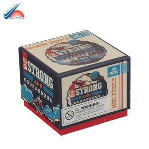 Boîte cadeau de jouets pour enfants de qualité supérieure avec illustrations personnalisées pour jeux de société et kits créatifs - Product Image 2