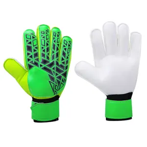 Grüne und weiße Kontrast farbe wetter beständige deutsche Latex-Torwart handschuhe im Negativs chnitt