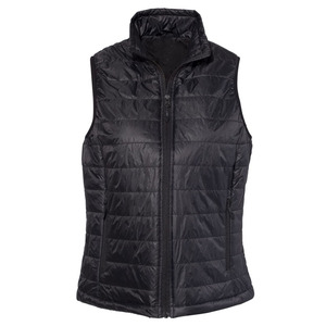 Chaleco acolchado sin mangas para mujer, con logotipo personalizado, para invierno, corte ajustado, cuello alto, a prueba de viento. - Product Image 5