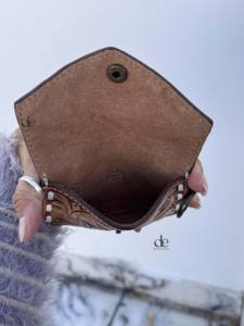 Porte-monnaie en cuir sculpté usiné à la main pour femmes élégant pochette portefeuille sac à main petite pochette en cuir véritable unisexe - Product Image 6