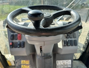 Equipo Usado de Grado Contratista 440 Disponible para Exportación - Product Image 6