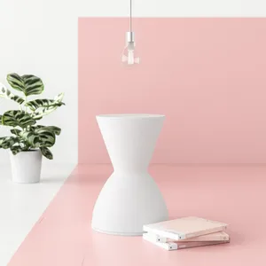 Table à manger en métal artisanale haut de gamme avec grand plateau en marbre blanc et base en acier inoxydable doré, design minimaliste géométrique blanc en plastique - Product Image 4