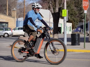 Bicicleta Eléctrica de Aventura de Largo Alcance |   300 millas, 190 Nm de par de torsión |   Bicicleta Eléctrica Personalizada de Alto Rendimiento para Exploración al Aire Libre - Product Image 4