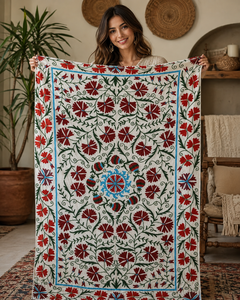 Couvre-lit traditionnel en coton brodé Suzani, crème et bordeaux, motif floral botanique, fait main, ethnique indien, pour la maison - Product Image 4